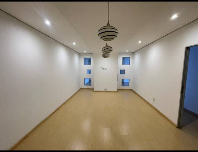 222M² OFFICE TO LET IN ROSEBANK